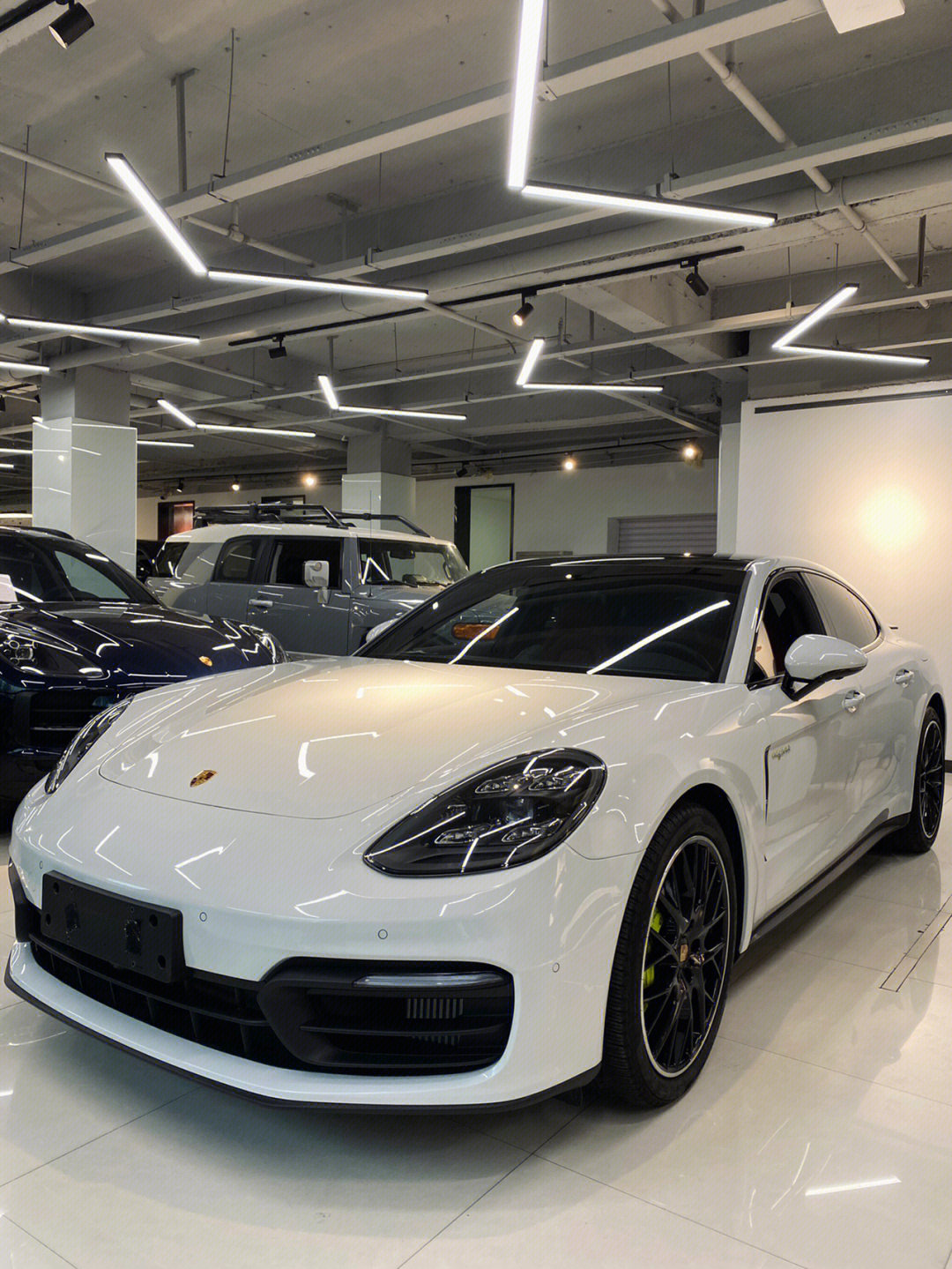 最新款帕拉梅拉車款，家庭溫馨之旅的首選之選