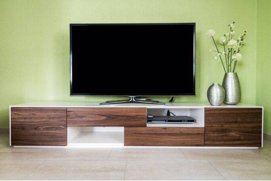 電視差異與自然美景探尋之旅的對(duì)比解析