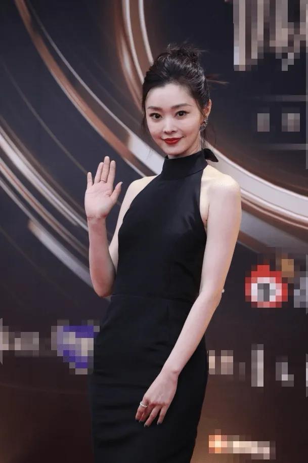 審美趨勢下的明星腹肌圖片與身體塑造觀念探究