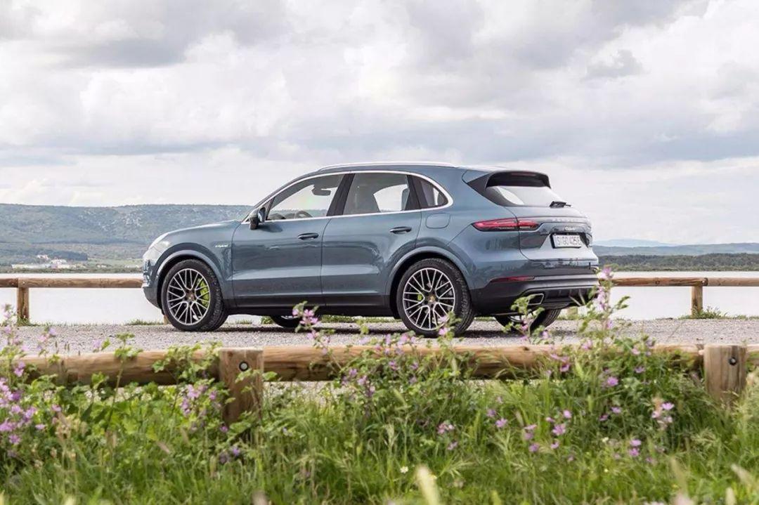 最新油費(fèi)背后的秘密與小巷獨(dú)特風(fēng)味小店探索