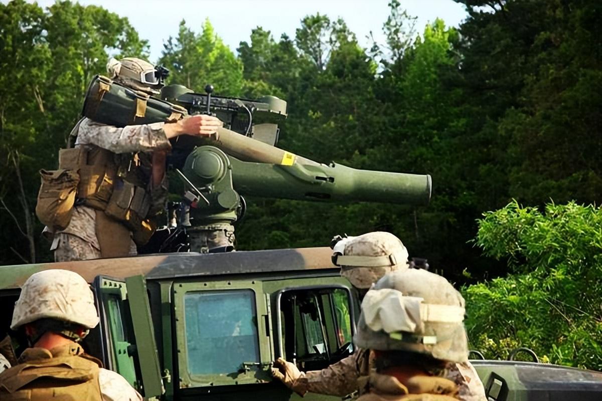 80軍防空旅最新動態(tài)與小巷特色小店的獨特魅力