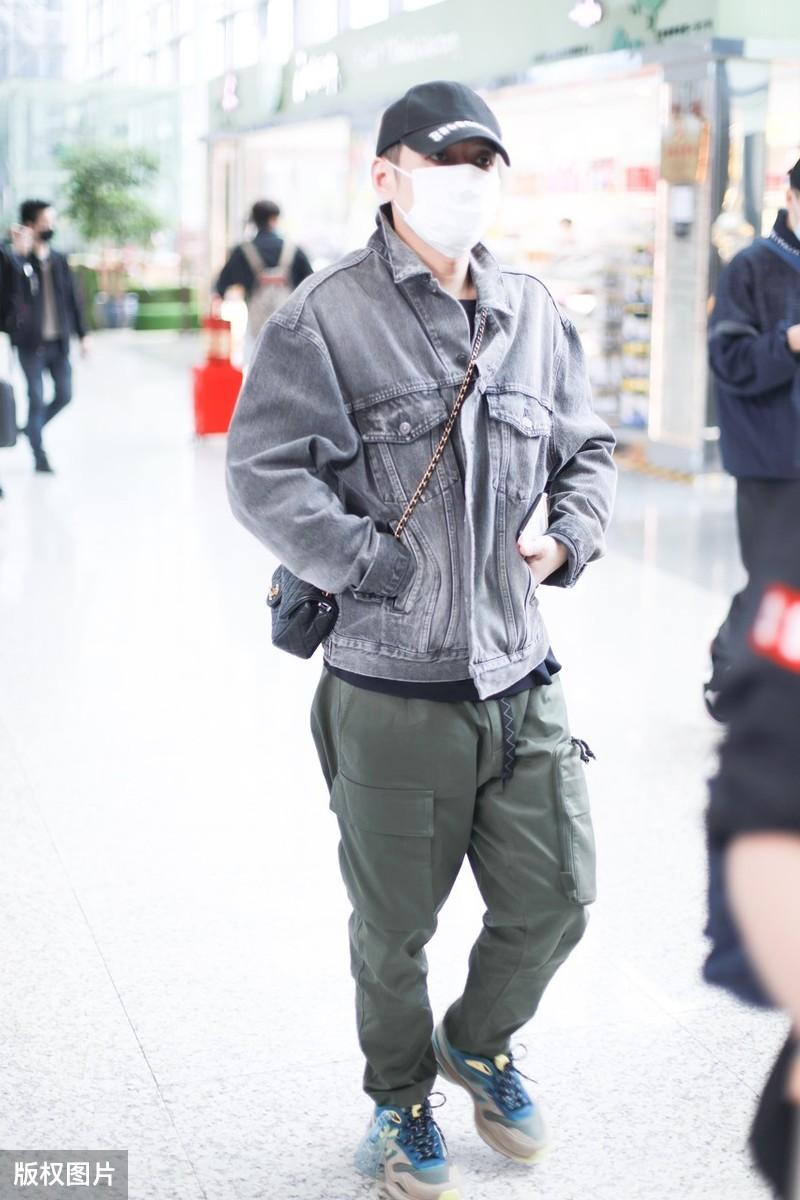 今晨地震最新動(dòng)態(tài)與小巷中的獨(dú)特風(fēng)情與隱藏小店揭秘