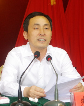 朱讀穩(wěn)升職之路，最新消息閃耀篇章