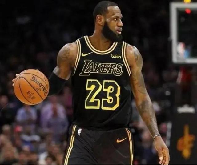 NBA賽場(chǎng)熱血瞬間最新視頻聚焦