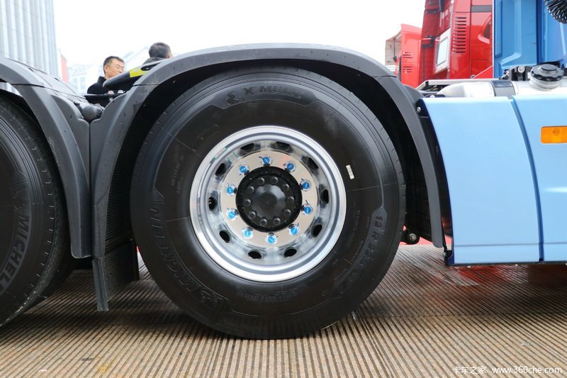 最新自動擋牽引車頭引領(lǐng)物流與運輸業(yè)革新風(fēng)潮